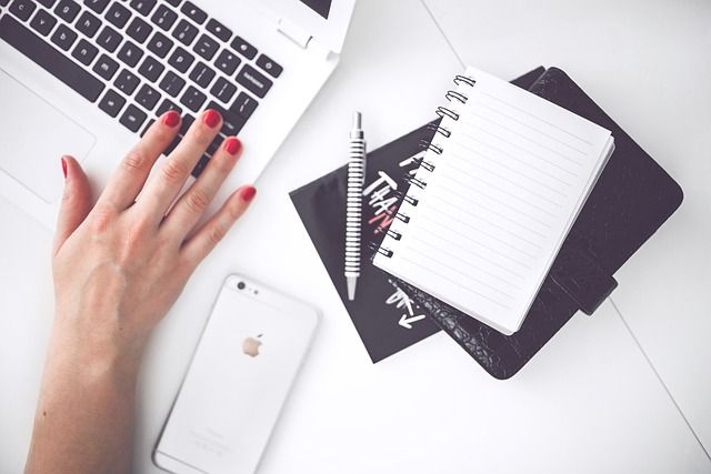 HERE IS WHY YOU SHOULD HIRE GHOST BLOGGERS FOR YOUR CONTENT